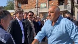 Емине към Борисов: Няма да си давате оставката, ония са платени ВИДЕО