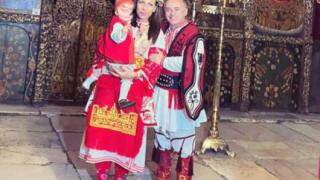 Кметът на Сандански се премени в народна носия и... СНИМКА