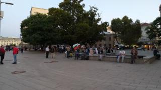 Постен протест за поредна вечер в София СНИМКИ