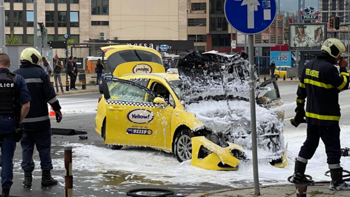 Само в БЛИЦ: Ето какво се случи след ужаса на метри от мол "Парадайс" СНИМКИ