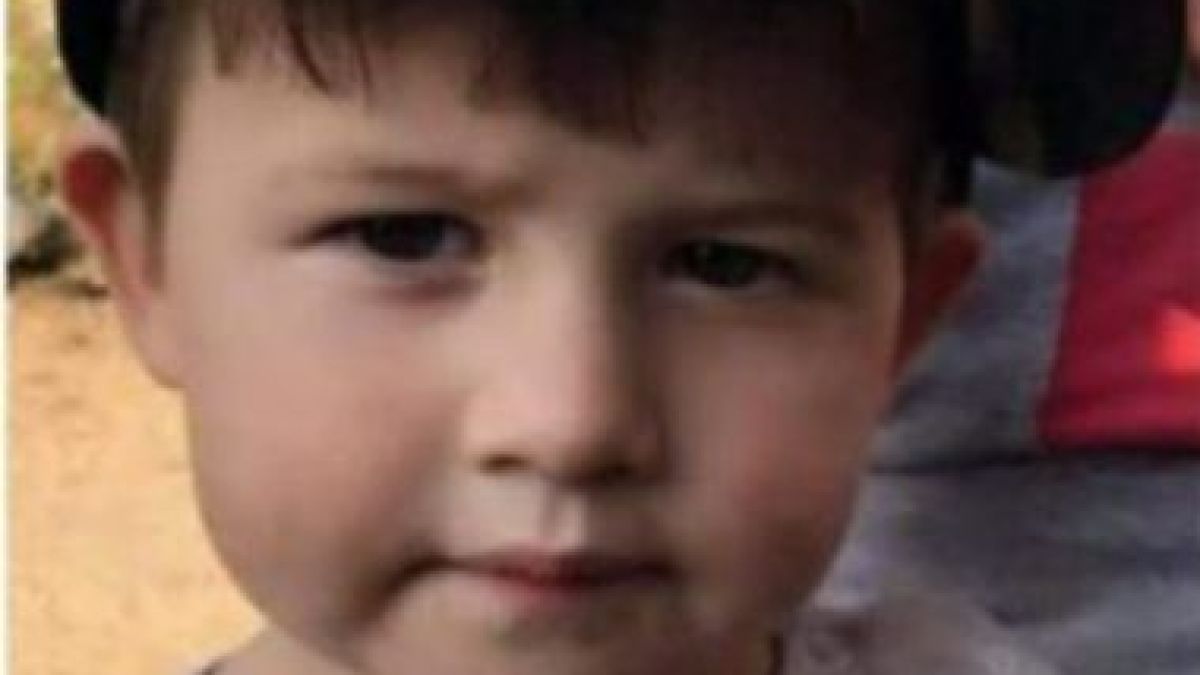 Първи версии за мистериозното изчезване на 2-г. Мехмед, майка му... СНИМКИ