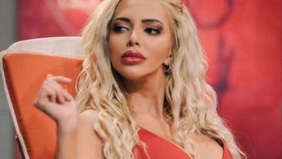 Скандалната Жанета Осипова изхвърча от "Фермата" след серия от изцепки? СНИМКИ