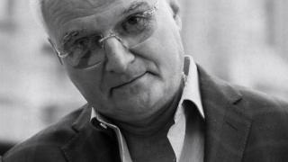 Разтърсващо прощално слово на Любен Дилов-син за Христо Сираков и стотиците жени в леглото му