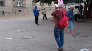 79-та вечер на протести: Гледката в триъгълника на властта е повече от трагична СНИМКИ 