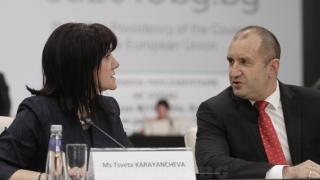 Караянчева сподели ВИДЕО с Румен Радев и взриви мрежата