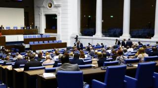 Лют сексистки скандал в парламента, замесен е Валери Симеонов! 