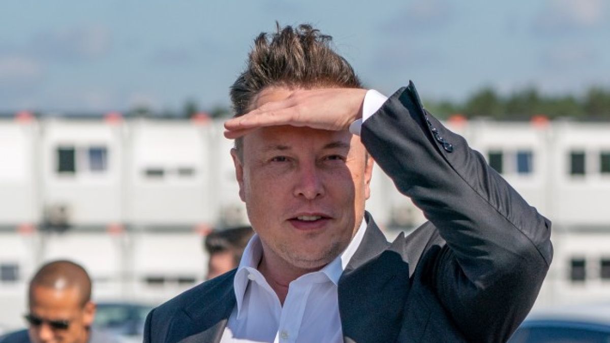 Илон Мъск насмете Бил Гейтс за ваксините срещу коронавируса  