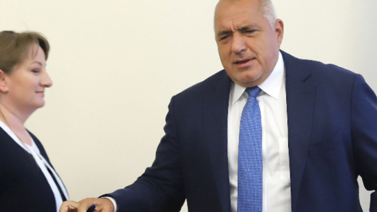 Сачева срази журналист от "ДВ" за остри думи за протеста и обясни коментара на Борисов за мисирките