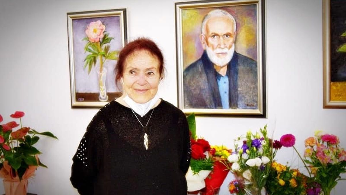 Дора Бонева и нейните „Цветя за Любо”  