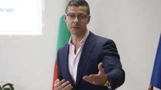 Чутовен скандал: Шефът на БНР с фалшиви удостоверения, Бабикян е замесен в схемата