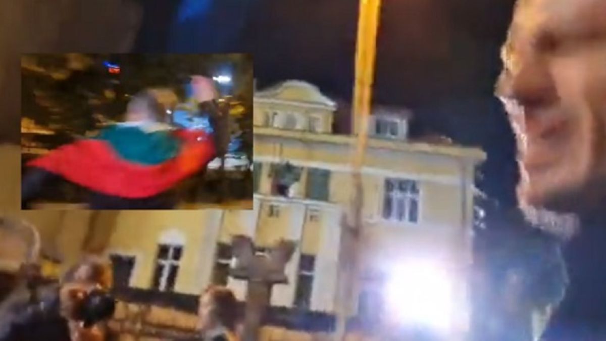 Извънредно! Протестиращи издебнаха политолога Стойчо Стойчев след участието му в "Панорама" и стана страшно ВИДЕО
