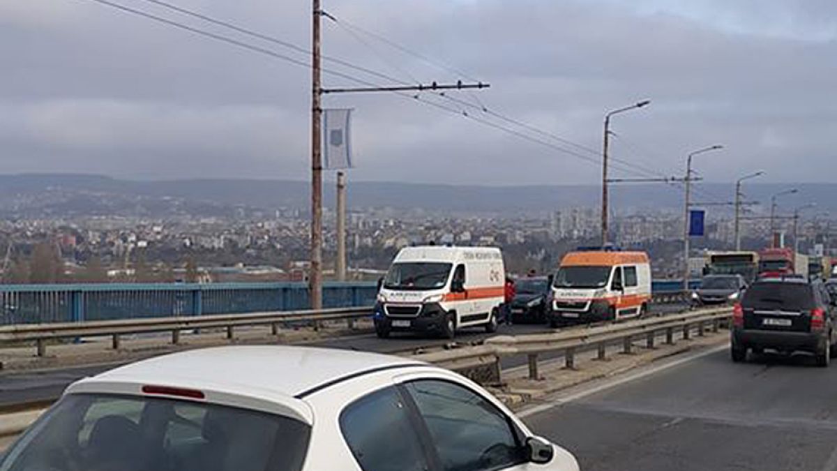 Ужасни новини след мелето, което направи пикла с БМВ на Аспаруховия мост 