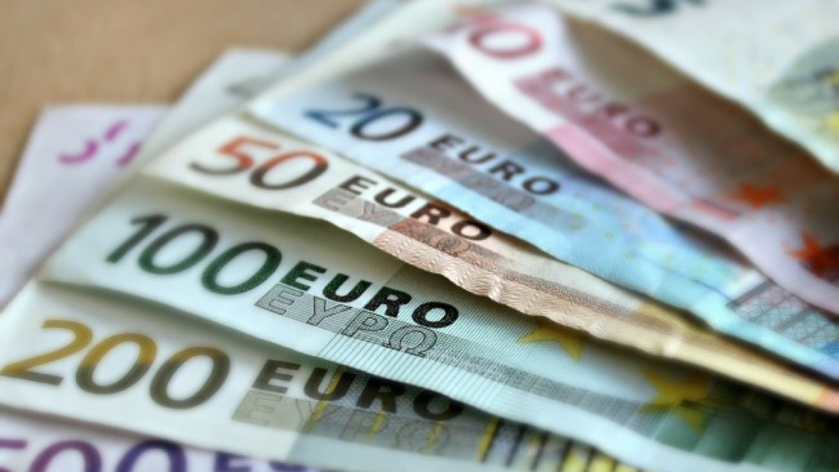 В пандемията безработицата в ЕС се е увеличила до 7,4%