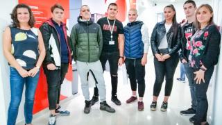 Още две гимназии се включват в дуалната форма на обучение като партньори на ЧЕЗ
