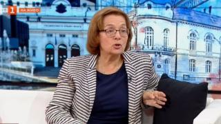Коларова: Протестът изчезва, защото е...
