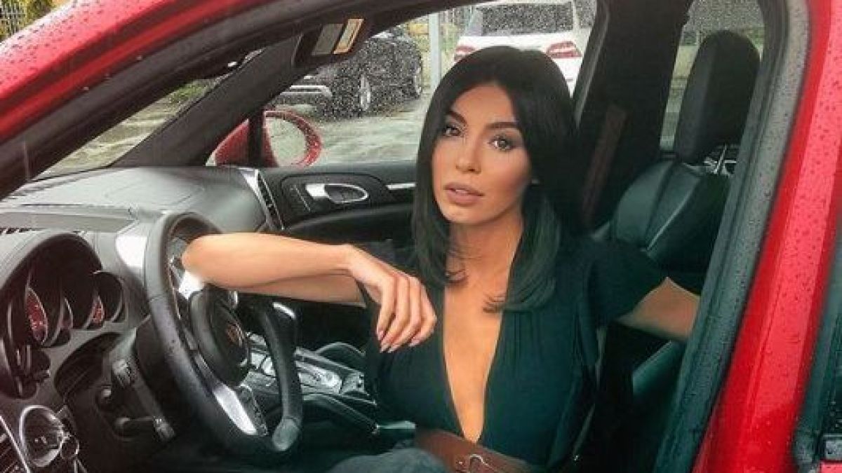 Катаджии спипаха Мегз в нарушение с тузарското й "Порше", тя опита да ги...