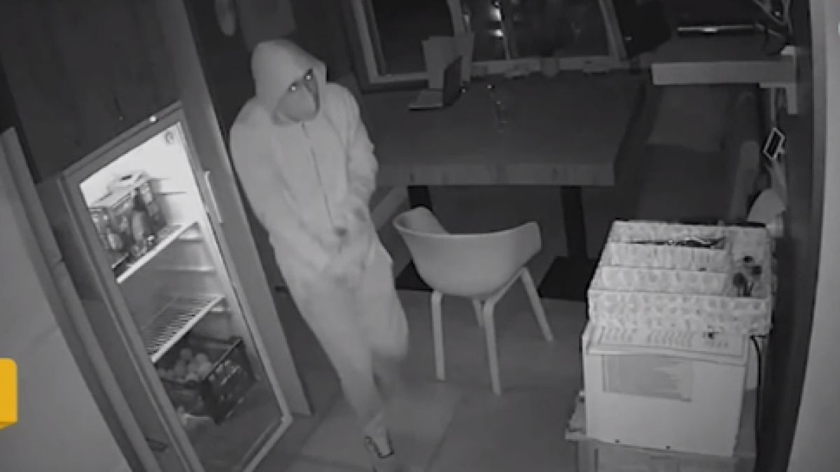 Невиждан обир на заведение и студио за минути в София ВИДЕО