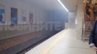 Първо ВИДЕО от извънредната ситуация в столичното метро