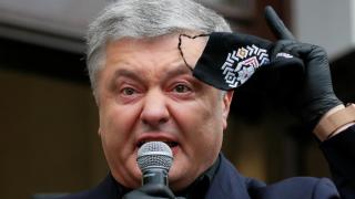 Жената на заразения с К-19 Порошенко: Състоянието му се влоши рязко, кръвта му е... ВИДЕО