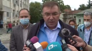 Здравният министър с извънредни новини за загиналите и ранените при касапницата край Елхово