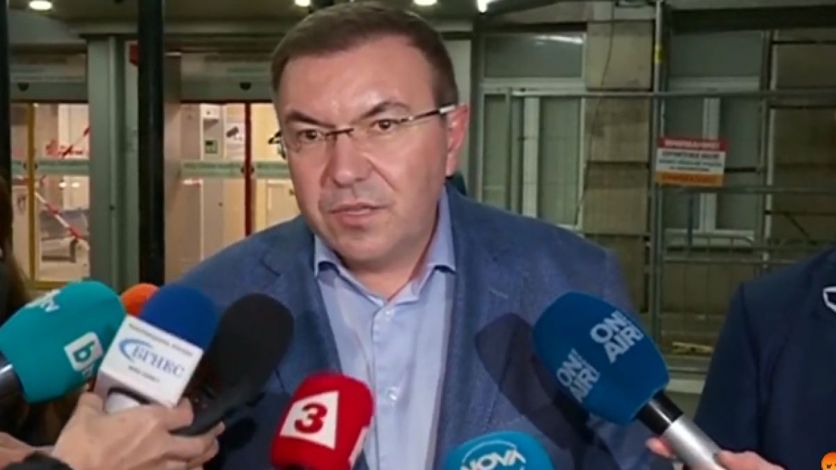 От "Пирогов" здравният министър огласи състоянието на тежко пострадалите край Лесово ВИДЕО
