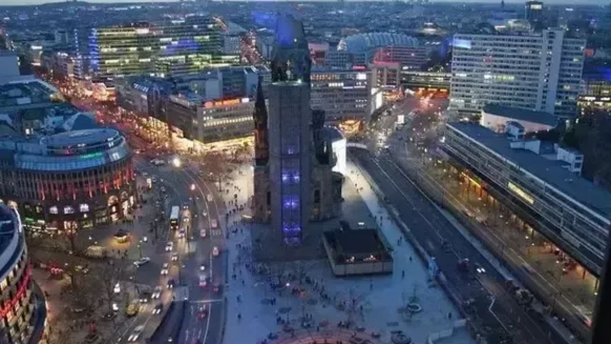Нови строги мерки Берлин, в 23 часа затварят всички... 