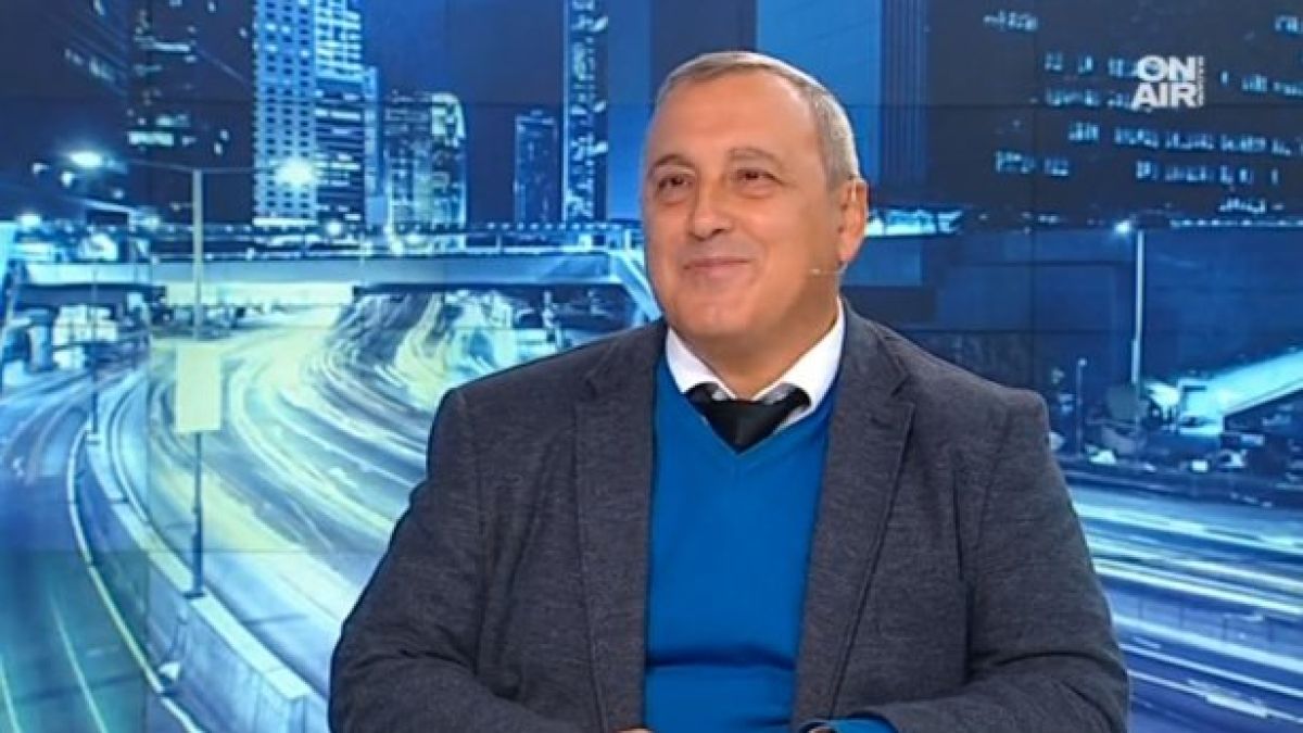 Председател на СДС: Наши евродепутати се изживяват като наследници на Коминтерна