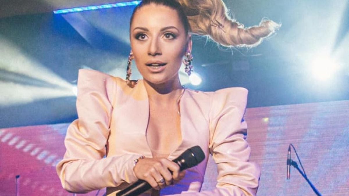 Михаела Маринова лъсна без бельо СНИМКИ