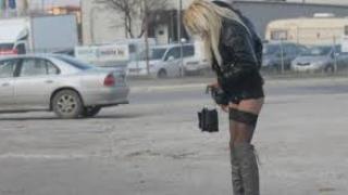 Виртуозната жрица Донка оплете поредната си загоряла жертва, но когато отиде да си вземе останалите пари... 