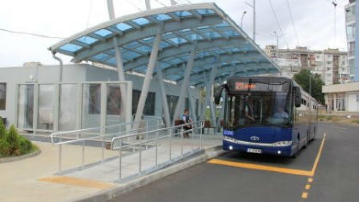 Полицаи атакуваха рейсовете в Бургас, проверяват за... 