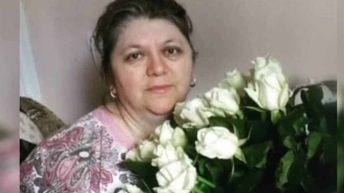 Учителка се разболя от страшна болест, но непознат ѝ даде много пари за лечение