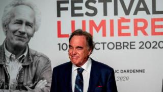 Оливър Стоун: Америка е прецакана, че е толкова глупава