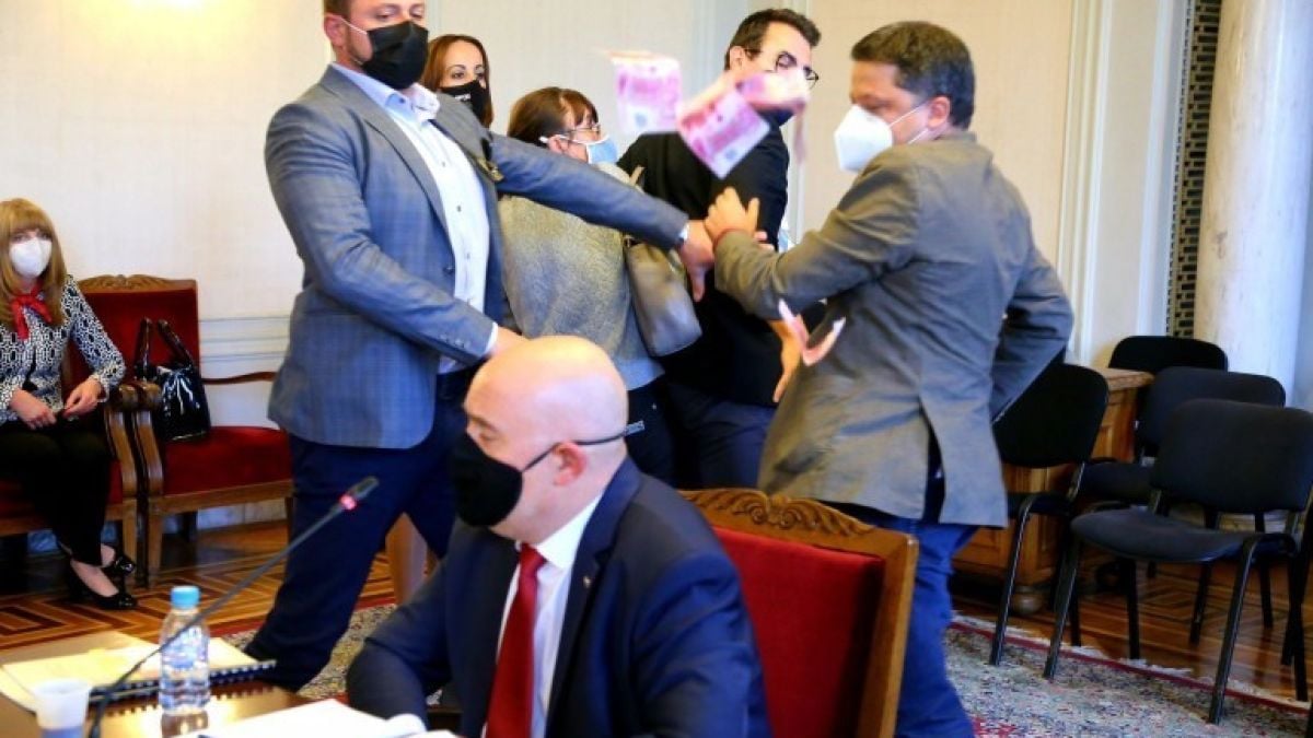 Нидал Алгафари коментира провокацията на "Дай България" срещу Гешев 
