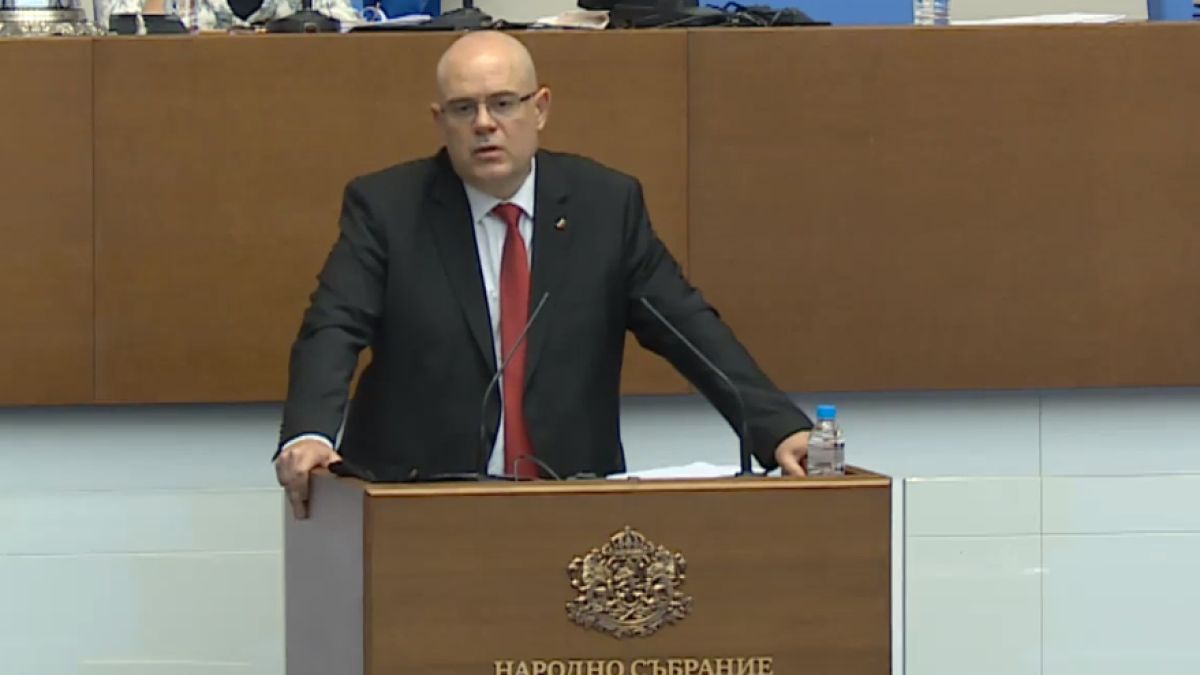 Депутатите изслушват Иван Гешев НА ЖИВО 