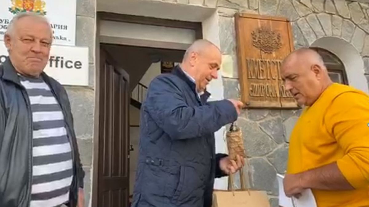 Борисов изненадващо се появи в... ВИДЕО