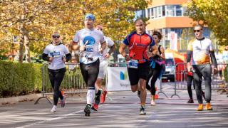 800 участници от 70 компании се включиха в Postbank Business Run 2020