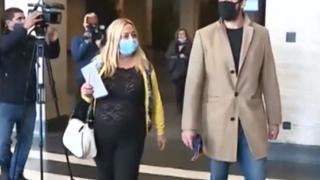Йоан Матев се появи в съда с маска и... ВИДЕО