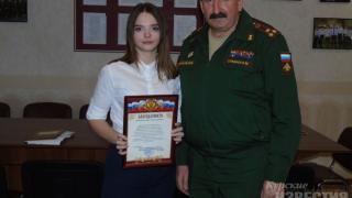 17-годишна красавица прецака жестоко десетки мераклии
