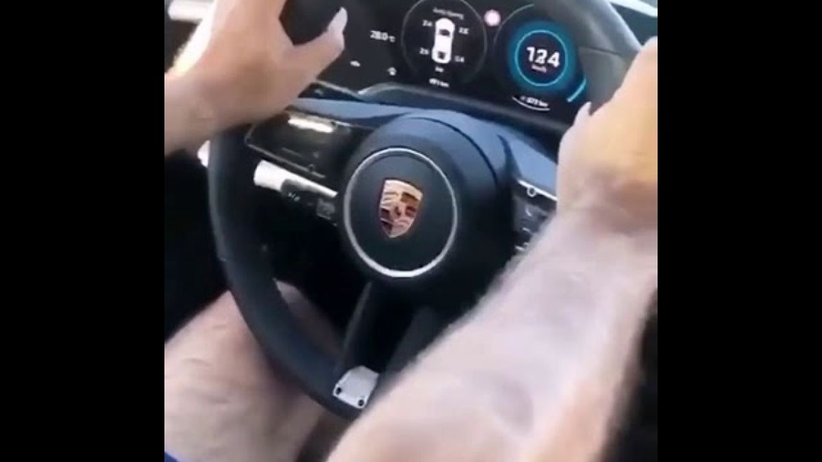 Разбиха ново Porsche за 150 000 евро секунди след покупката ВИДЕО