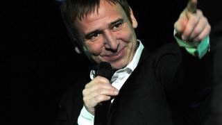 Шок! Какво прави Виктор Калев?! СНИМКИ