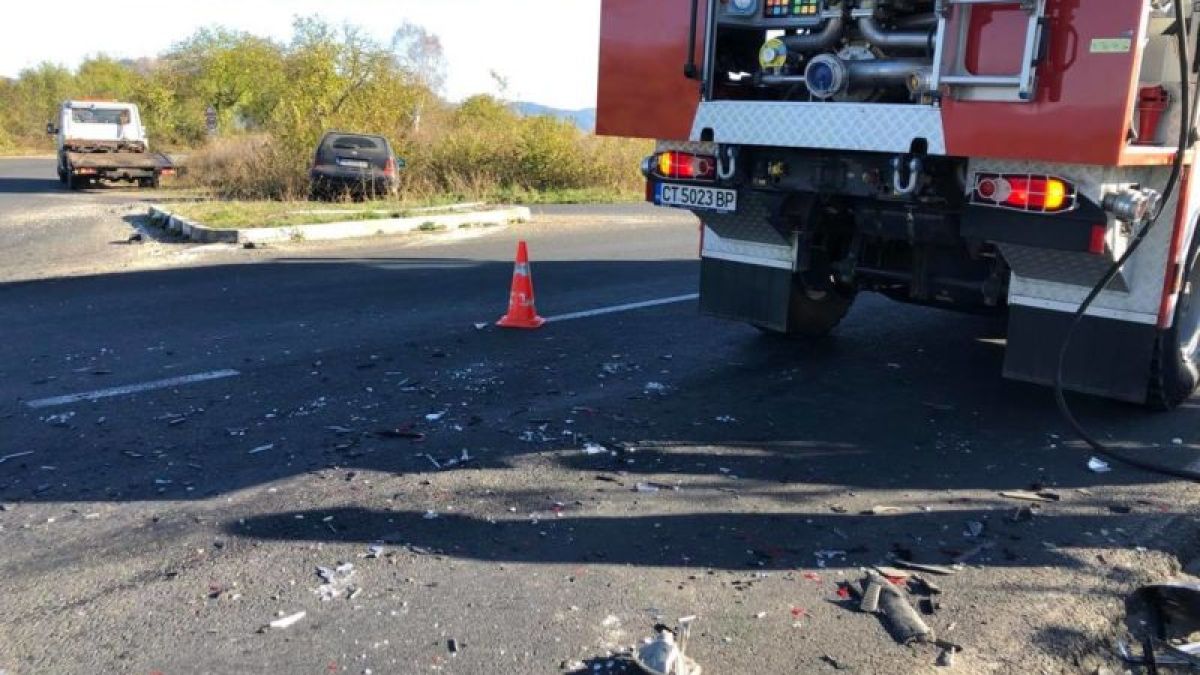 Майка на 2 деца загина в тежка катастрофа край Скобелево СНИМКИ