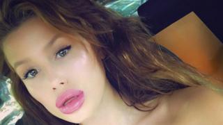 Радинела Чушева пак се съблече и разлюти мрежата СНИМКИ 18+