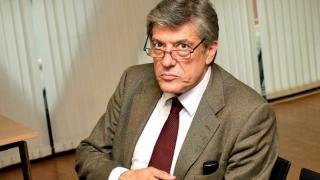 Доц. Гълъбов попари мераците на Цветанов и Слави Трифонов за голямата политика 