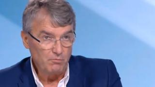 Акад. Лъчезар Трайков каза как К-19 унищожава тялото орган по орган 