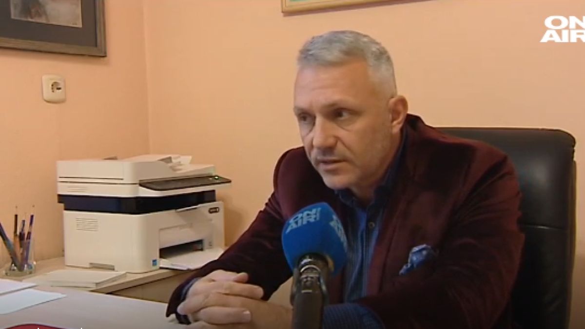 Адв. Хаджигенов с невероятно оправдание на протестиращите, които горят маски