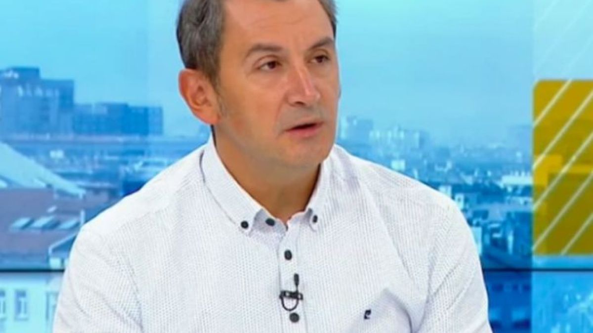 Доц. Околийски: Българите вярваме в конспирациите за К-19