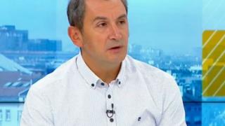 Доц. Околийски: Българите вярваме в конспирациите за К-19
