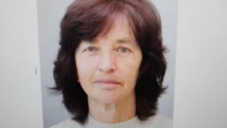 Венетка излезе да разходи кучето си и повече не се прибра, откриха я...