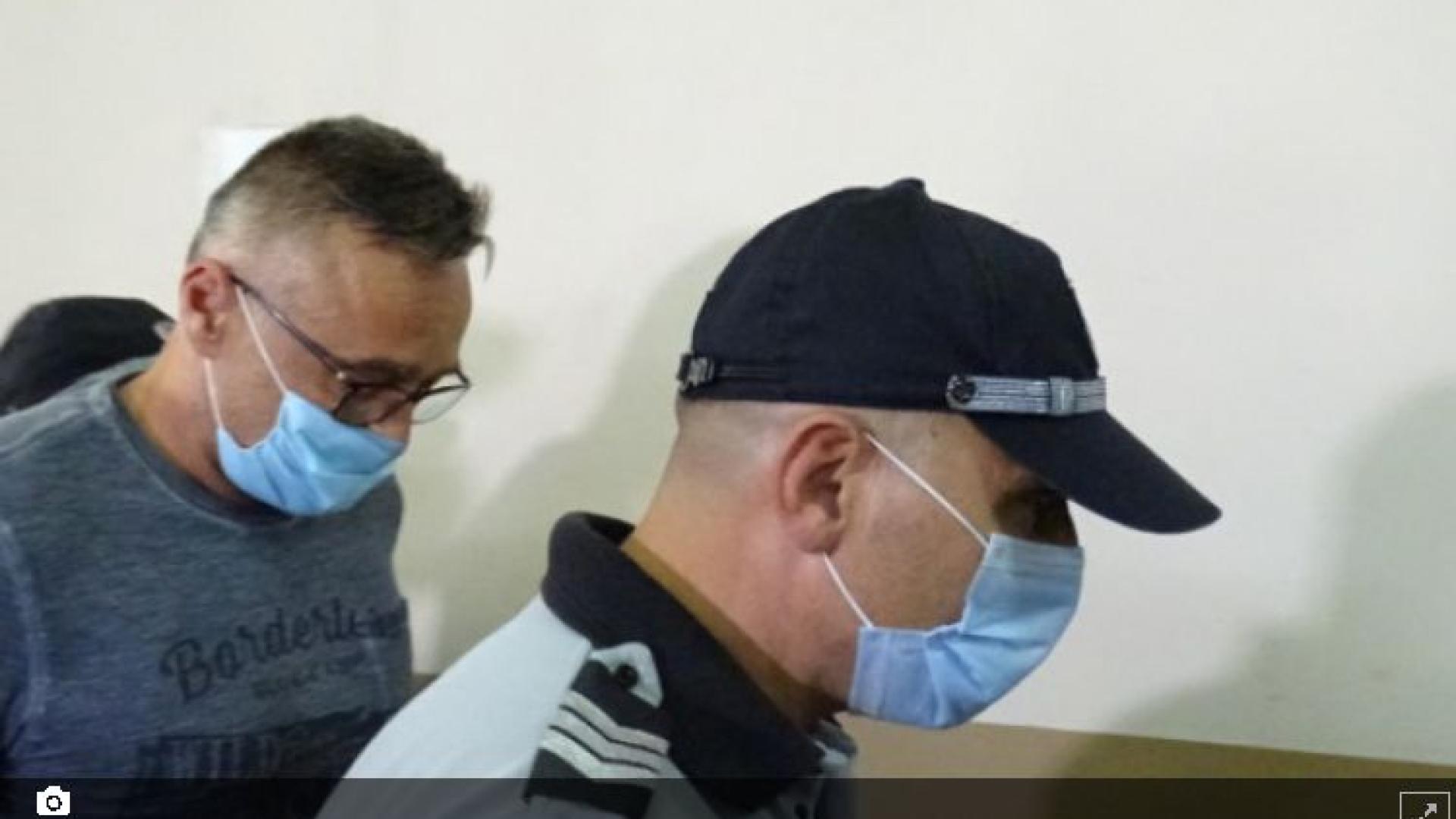 Няма милост за Каплата, а братът на Янек го издебна точно до...