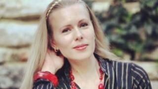 Покъртително: Известна българка разказа как сама лекува сина си от К-19 по телефона
